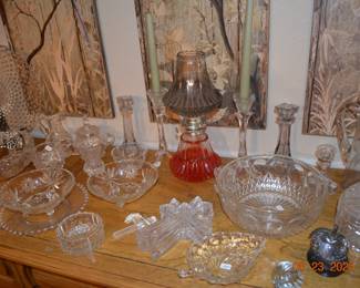 Vintage glassware
Vintage oil lamp