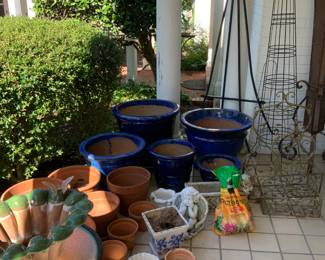 All kinds of high end out door decor and planters. 