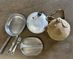 WWII Era US Military Canteen Mess Kit Set – Aluminum Plates, Utensils & Cover – Authentic Vintage