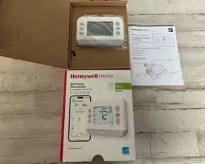 NOB Honeywell Home White Smart Compatible Thermostat with Wi-Fi Compatibility