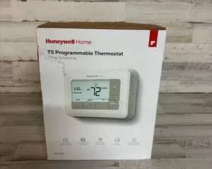 Honeywell Home T5 Programmable Thermostat – 7-Day Scheduling
