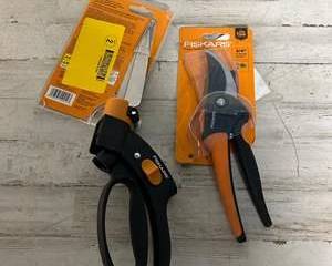 Fiskars Garden Tool Set Grass Shears & Bypass Pruner 3/4” Cut Stainless Steel