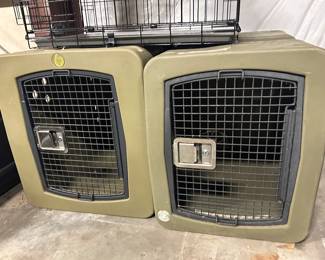 2 Dakota 283 Dog Crates