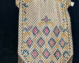 Vintage Mandalian MFG Co. Enamel Mesh Flapper Purse