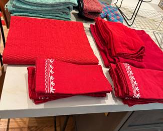 Kitchen linens