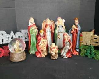 Vintage Nativity Scene With Snowglobe And Other Decor Pieces