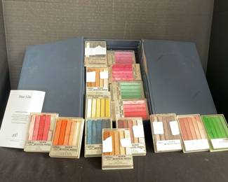 Blue Nile Holbein Artists Oil Pastels