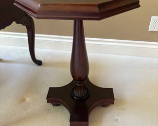 Mahogany Octagonal Pedestal Accent Table
Classic pedestal side table with an octagonal top, turned column, and four-point base. Crafted in rich mahogany with a polished finish, this versatile piece works well as a lamp table, occasional table, or accent in a living room, entryway, or study.