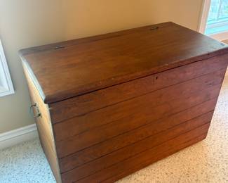 Antique Solid Wood Storage Chest / Blanket Trunk
Beautiful antique wooden chest with natural patina and character. Solid wood construction with metal side handles, hinged lid, and plank design. Perfect for use as a blanket chest, coffee table with storage, or decorative accent piece. Interior is spacious and clean, ideal for linens, seasonal storage, or keepsakes.