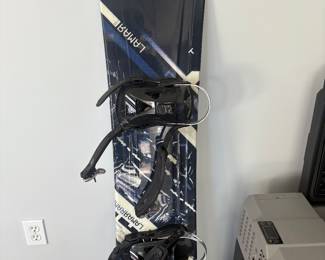 Lamar Snowboard with Bindings