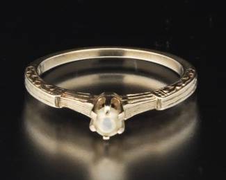 Ladies Edwardian Gold and Seed Pearl Ring