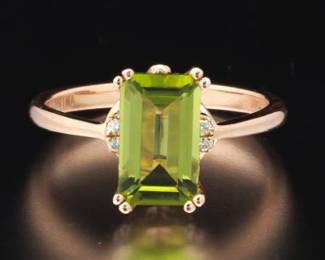 Ladies Gold, Peridot and Diamond Ring