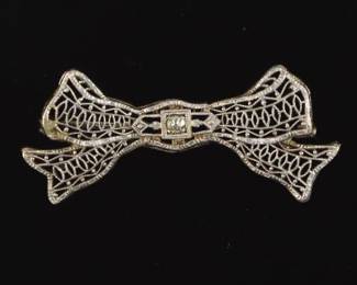 Ladies Edwardian Gold and Diamond Filigree Bow Pin Brooch