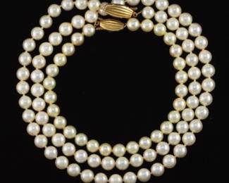 Ladies Gold and Pearl Necklace and Bracket