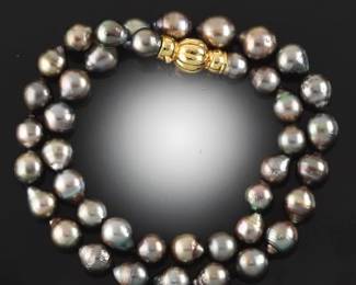 Ladies Gold and Tahitian Pearl Necklace