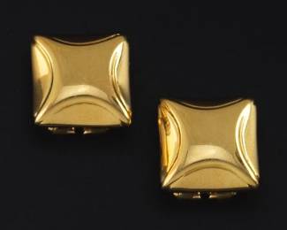 Tiffany Co. Vintage Italian Gold Pair of Ear Studs