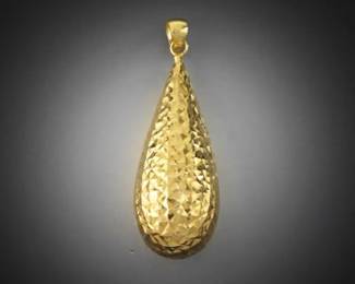 Ladies Gold Pendant