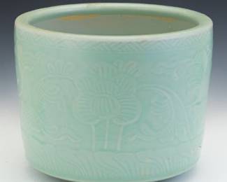 Chinese Longquan Celadon Glazed Porcelain Scrolls Holder