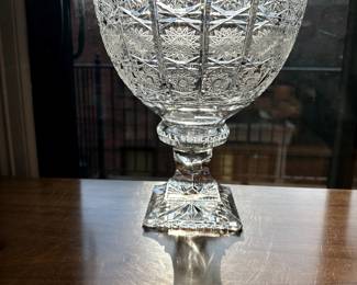 Star and sawtooth centerpiece crystal bowl