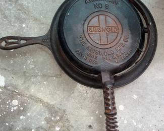 Griswold #8 885 E waffle iron