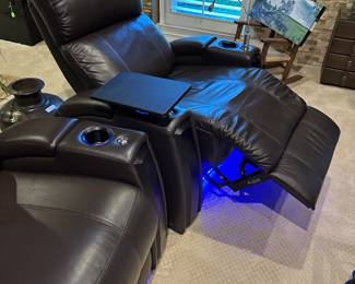 Leather theatre seating 