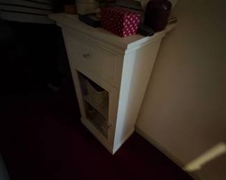 . . . cute cabinet