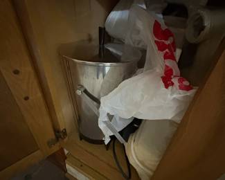 . . . vintage ice bucket