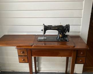 Singer Sewing Machine