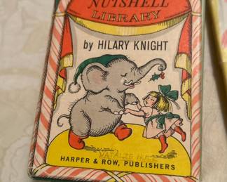 very collectible NUTSHELL LIBRARY MINI BOOK SET