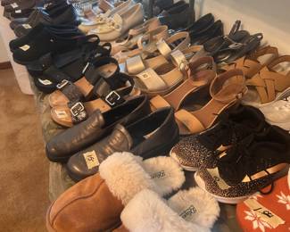 LADIES SHOES