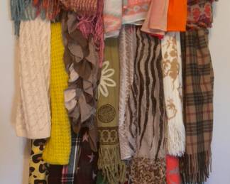 SCARVES