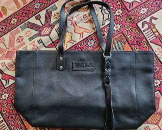 Black Mila Los Angeles as new Tote