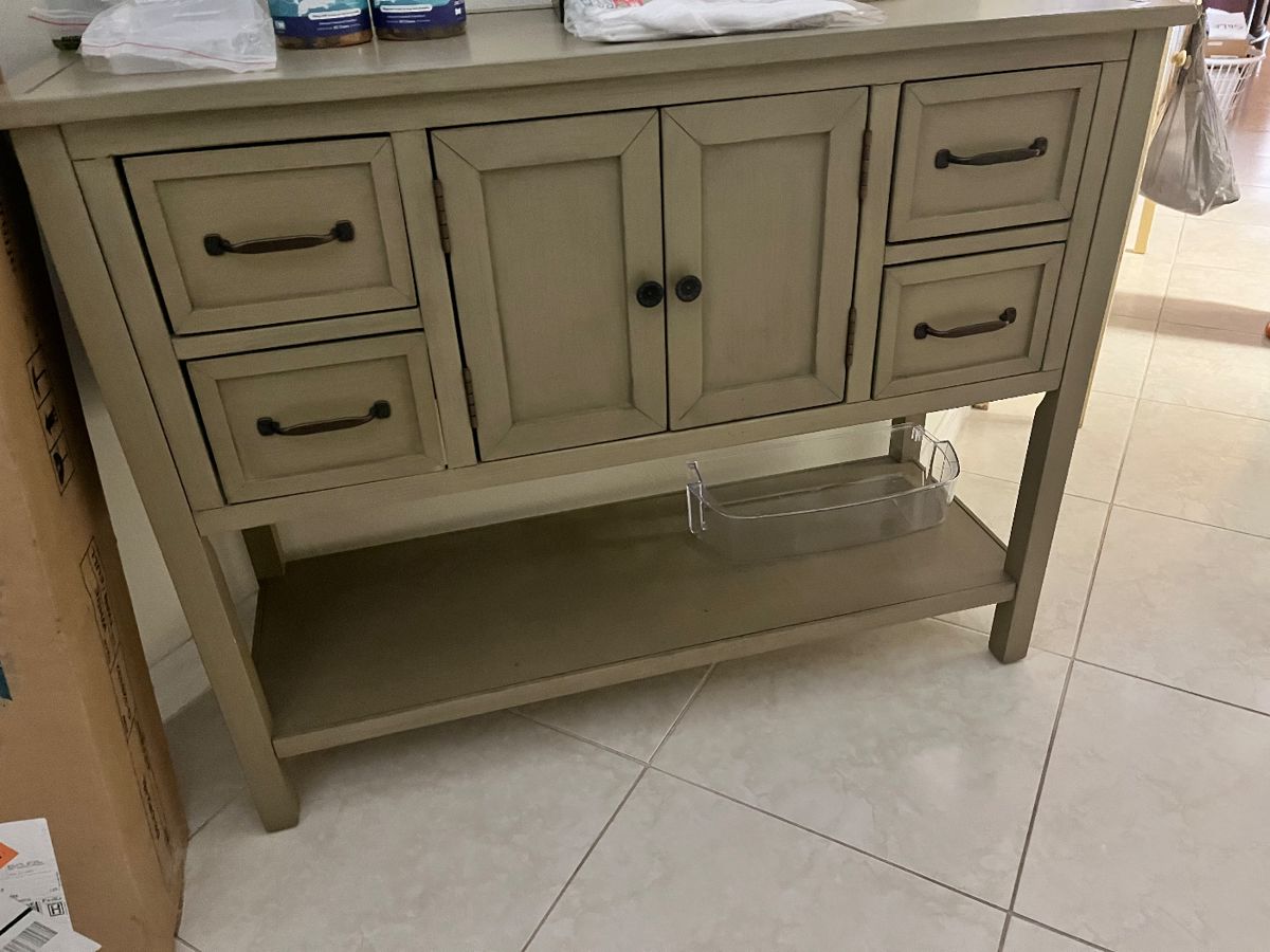 Side board