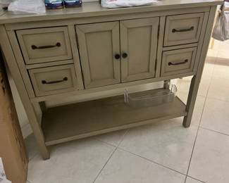 Side board