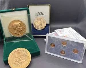 2009 US Mint Lincoln Bicentennial Proof Sets, Navajo Code Talkers Medal, Lincoln