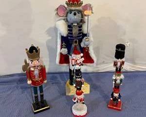 Festive Nutcracker and Mouse King Collectible Figures Set