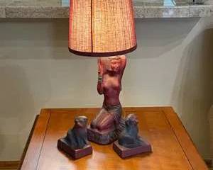 Van Briggle Art Deco Table Lamp with Cat Figurines