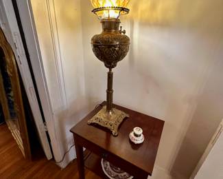 Bradley Hubbard banquet lamp