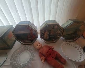 Sunshine biscuit tins also