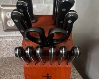 HENCKEL KIFE SET