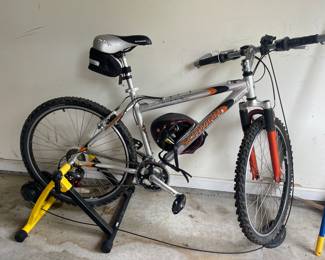 SCHWINN ALUMINUM COMP MOUNTAIN BIKE