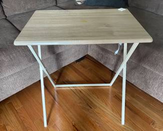 NICE SIDE TABLE WITH POWER CORD