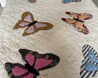 LOVELY BUTTERFLY QUILT