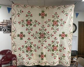 Several quilts in the auction Sept 27th