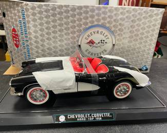 1/12 Scale Diecast Corvette
