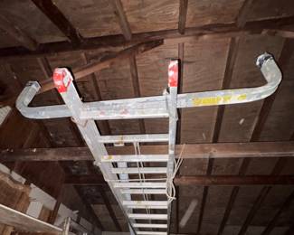 22 Foot Aluminum Extension Ladder