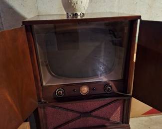 Vintage TV with Cabinet