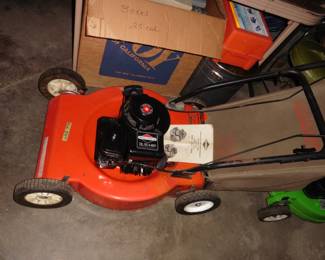 Lawn Mower*** it Runs!