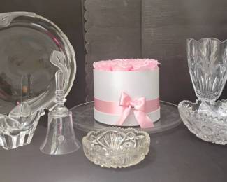 AS276Box Of Roses Glass Decor