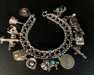 AS188VCharm Bracelet
